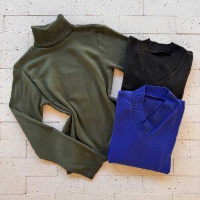 Dondoca_com_br Kit 3 Blusas De Trico Essenciais Verde Oliva Preta E Azul Bic