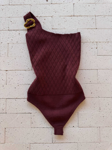 Dondoca_com_br Body Modal Um Ombro So Detalhe Fivela Marrom 2
