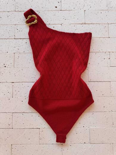 Dondoca_com_br Body Modal Um Ombro So Detalhe Fivela Vermelho