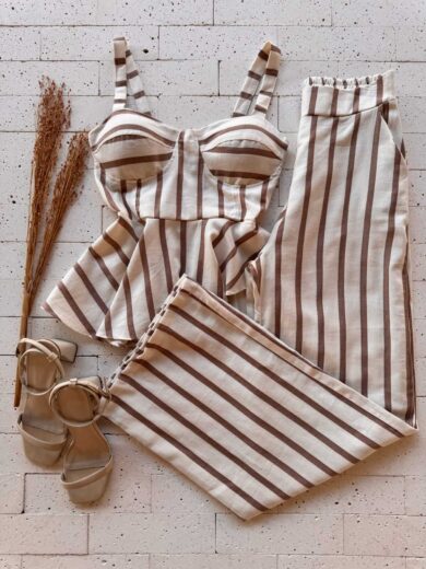 Dondoca_com_br Conjunto Listrado Regata Peplum Assimetrico E Pantalona Nude