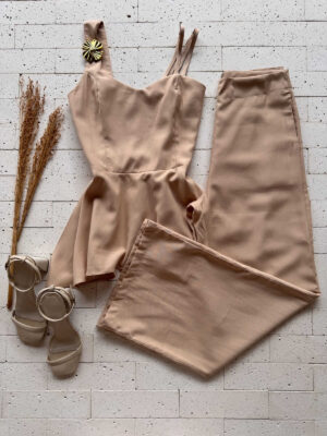 Dondoca_com_br Conjunto Peplum Assimetrico Detalhe Alca E Pantalona Bege