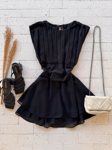 Dondoca_com_br Vestido Curto Com Short Embutido Chifon Detalhe Pregas Preto
