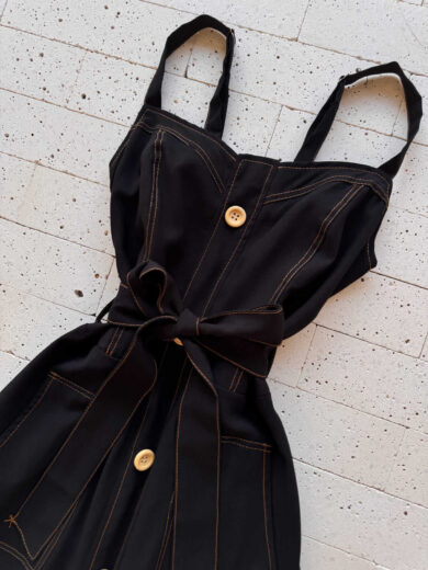 Dondoca_com_br Vestido Longuete Pespontado Com Bolsos E Botoes Preto
