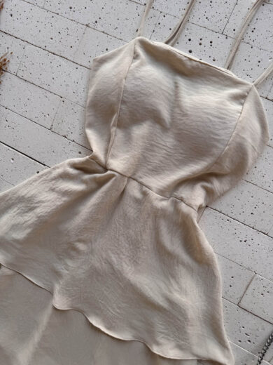 Dondoca_com_br Vestido Maxi Midi Alcinha E Camadas Tres Marias Bege