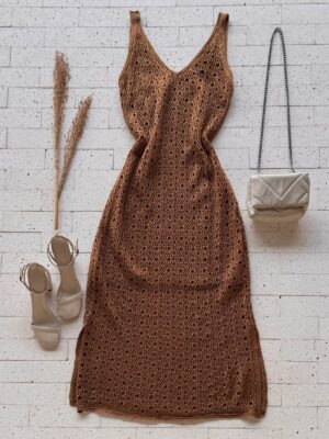 Dondoca_com_br Vestido Trico Maxi Midi Detalhado Com Fenda E Lurex Caramelo